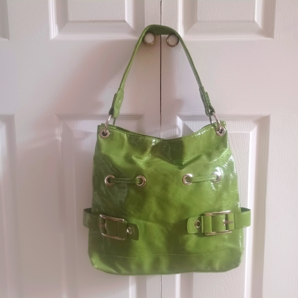 Patent Tote 12 X 14 EUC. VIBRANT GREEN,  Silver Hardware
